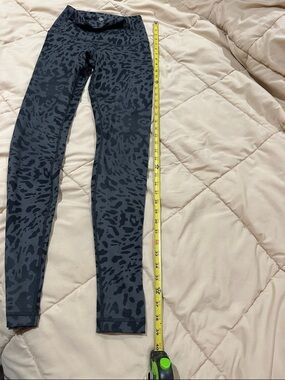 lululemon Black Charcoal Leopard Print Leggings see pics for measurements